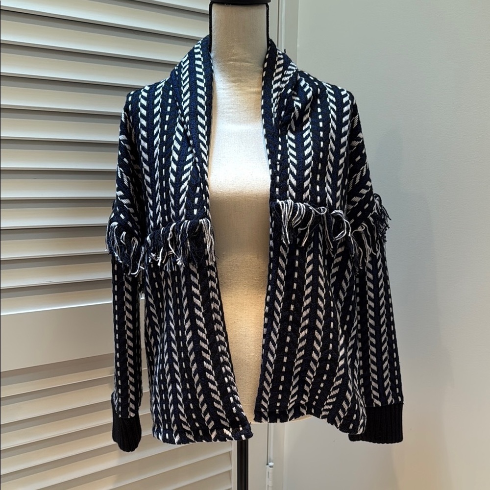 CUPCAKES AND CASHMERE Black and White Cardigan Sweater size XS - Picture 2 of 5